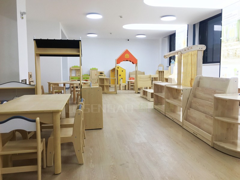 幼兒園家具全屋定制樺木兒童長(zhǎng)方桌 2.jpg